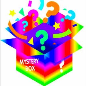CLOTHING MYSTERY BOX!